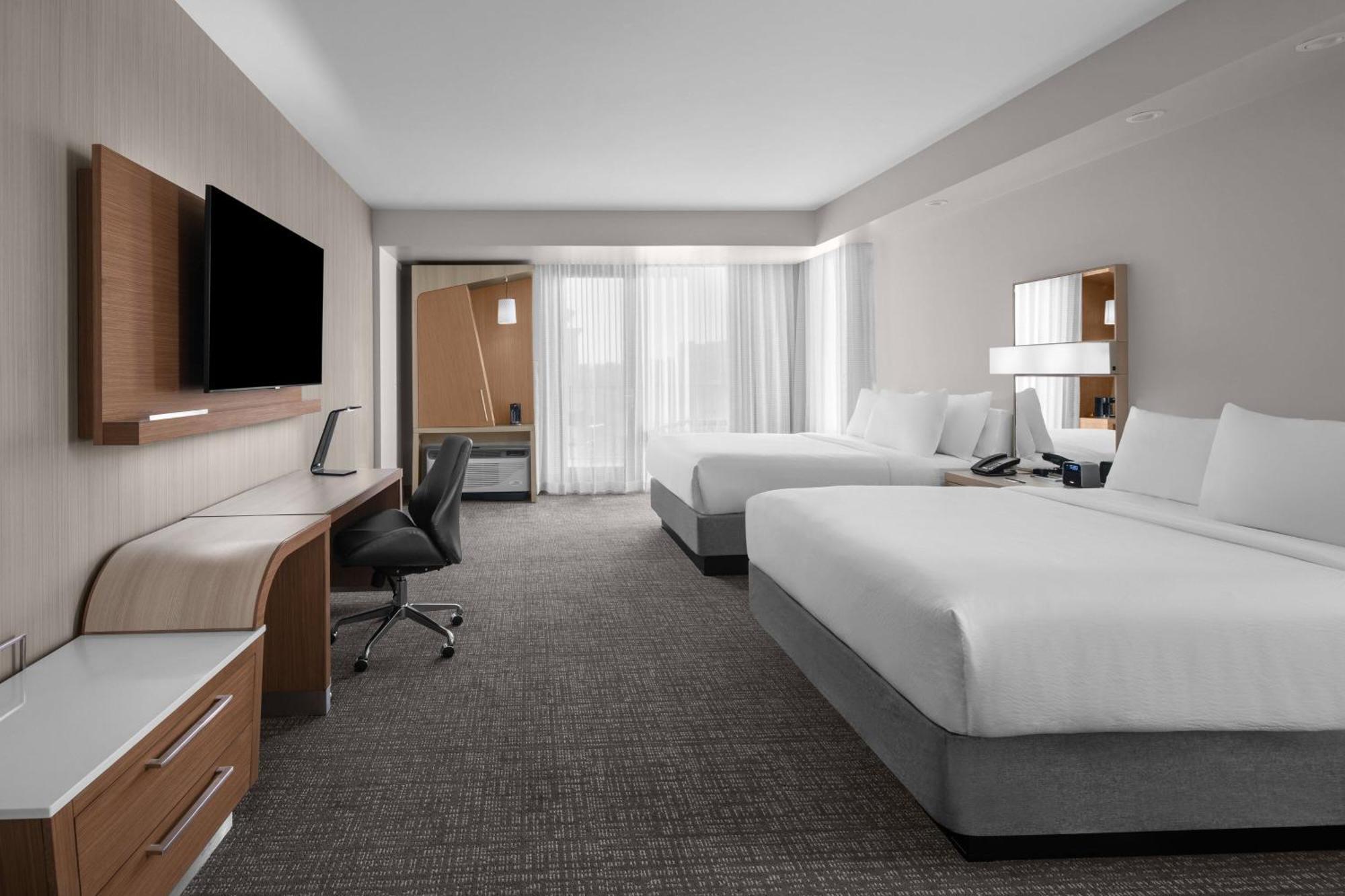 Courtyard By Marriott Clearwater Beach Exterior foto