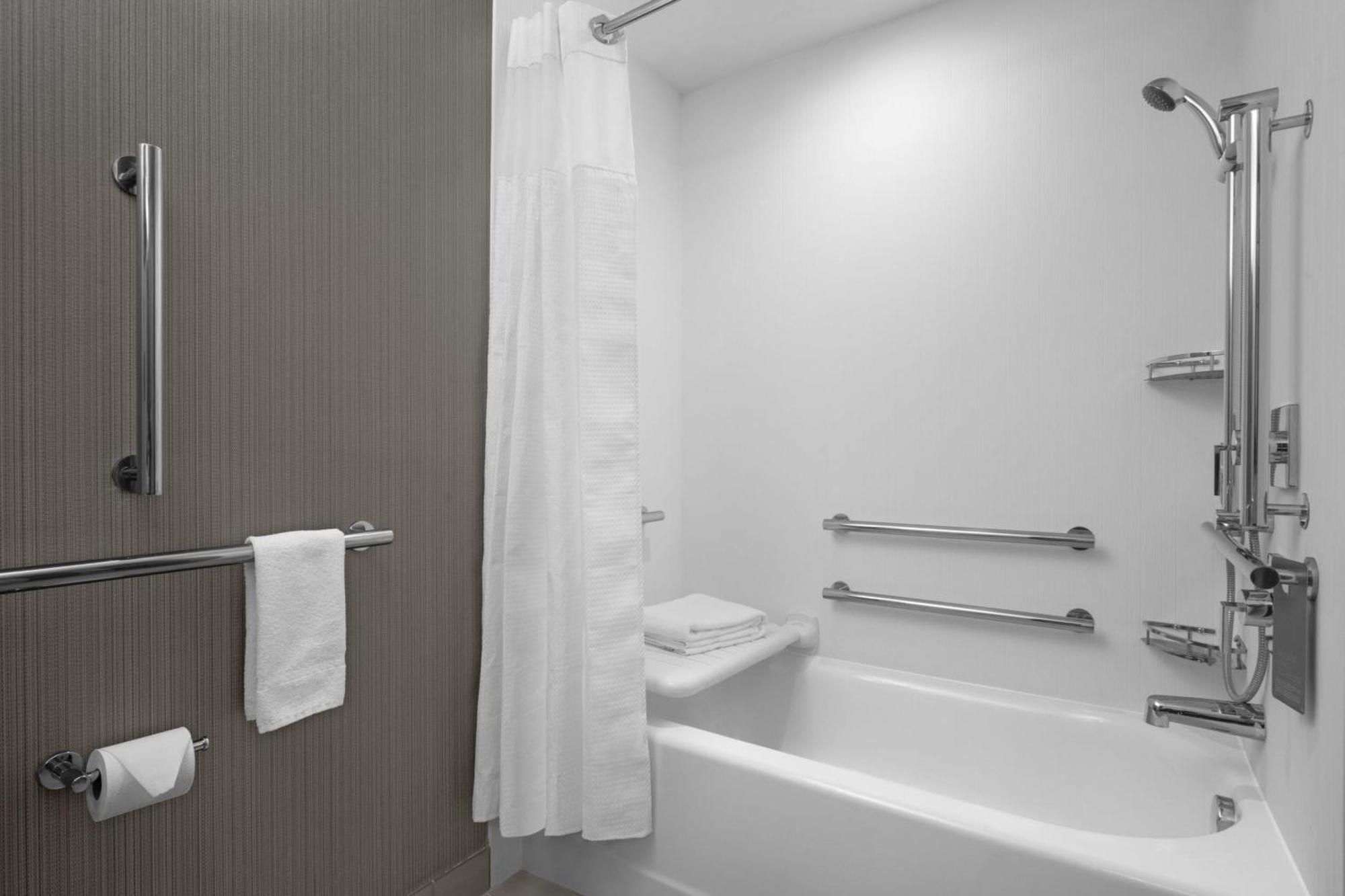 Courtyard By Marriott Clearwater Beach Exterior foto